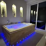Ammg Tour Marina - Signature | Vue Panoramique, Jacuzzi & Design