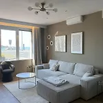 Apartment Ammg Tour Marina - Signature | Vue Panoramique, Jacuzzi & Design Calais