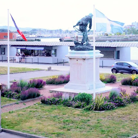 Апартаменты Ammg Tour Marina - Signature | Vue Panoramique, Jacuzzi & Design