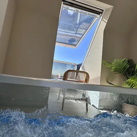 Ammg Tour Marina - Signature | Vue Panoramique, Jacuzzi & Design Lejlighed Calais