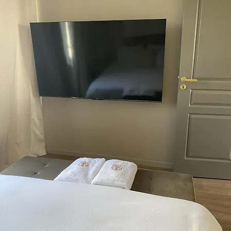 Апартаменты Ammg Tour Marina - Signature | Vue Panoramique, Jacuzzi & Design Кале