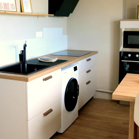 Апартаменты Ammg Tour Marina - Signature | Vue Panoramique, Jacuzzi & Design *