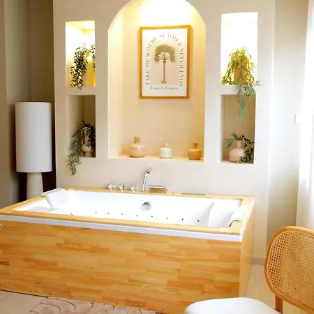 Ammg Tour Marina - Signature | Vue Panoramique, Jacuzzi & Design *