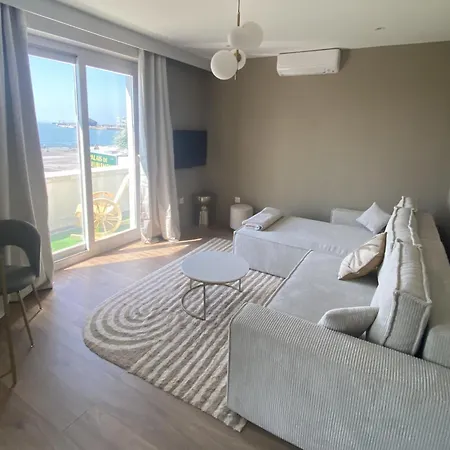 Ammg Tour Marina – Signature | Vue Panoramique, Jacuzzi&design Appartamento