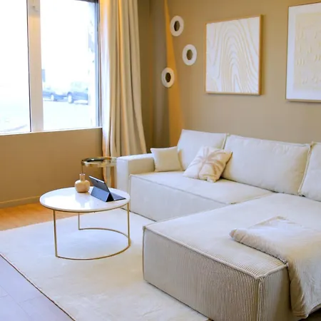 Апартаменты Ammg Tour Marina - Signature | Vue Panoramique, Jacuzzi & Design