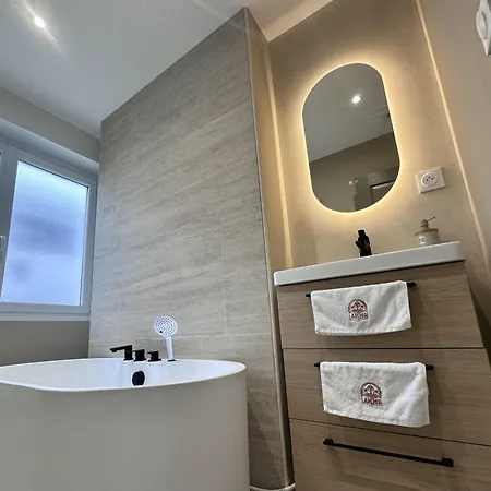 Lejlighed Ammg Tour Marina - Signature | Vue Panoramique, Jacuzzi & Design